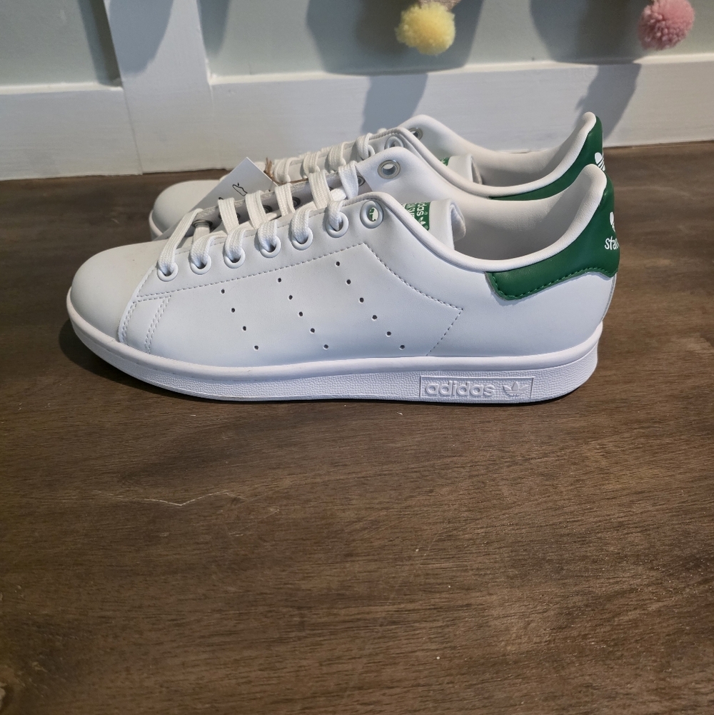 New. Adidas White Stan Smith Sneakers with Green Heel Tab. Size 7